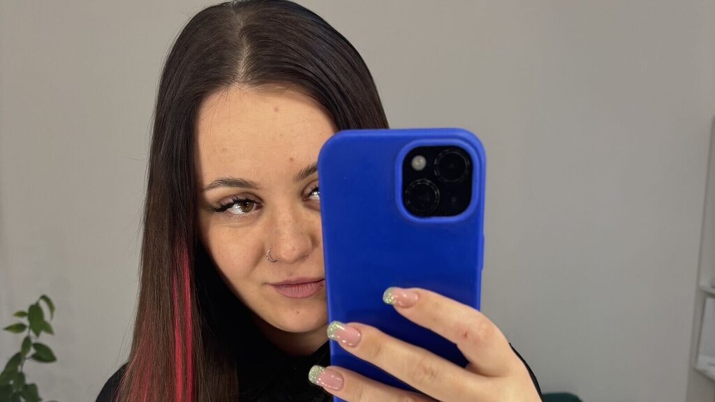 TayRomanova